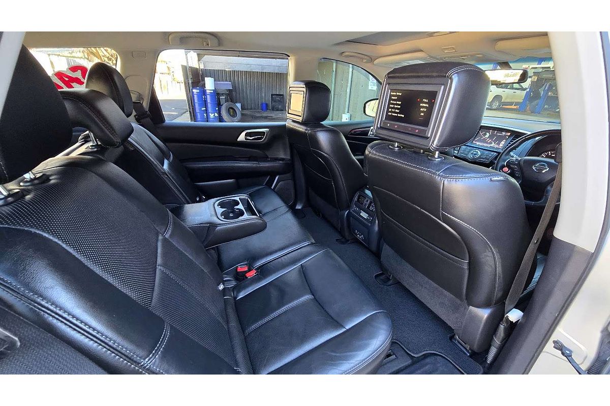 2016 Nissan Pathfinder Ti R52