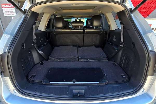2016 Nissan Pathfinder Ti R52