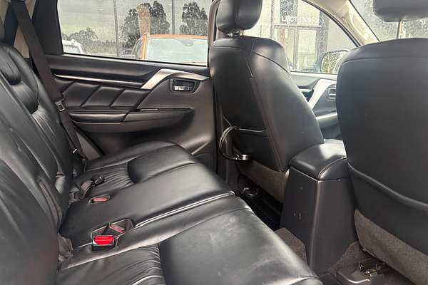 2016 Mitsubishi Pajero Sport Exceed QE
