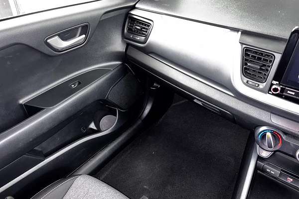 2022 Kia Stonic S YB