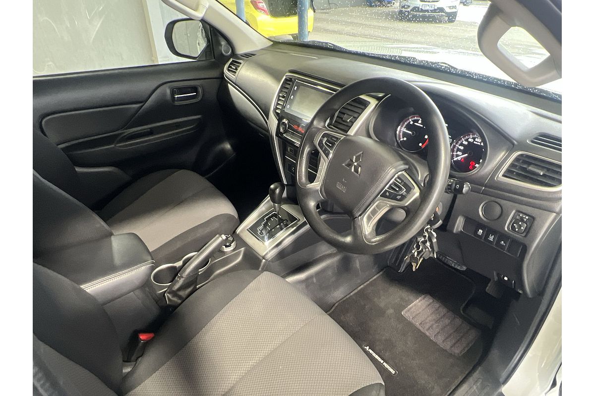 2019 Mitsubishi Triton GLX+ MR 4X4