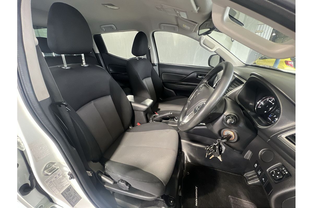 2019 Mitsubishi Triton GLX+ MR 4X4