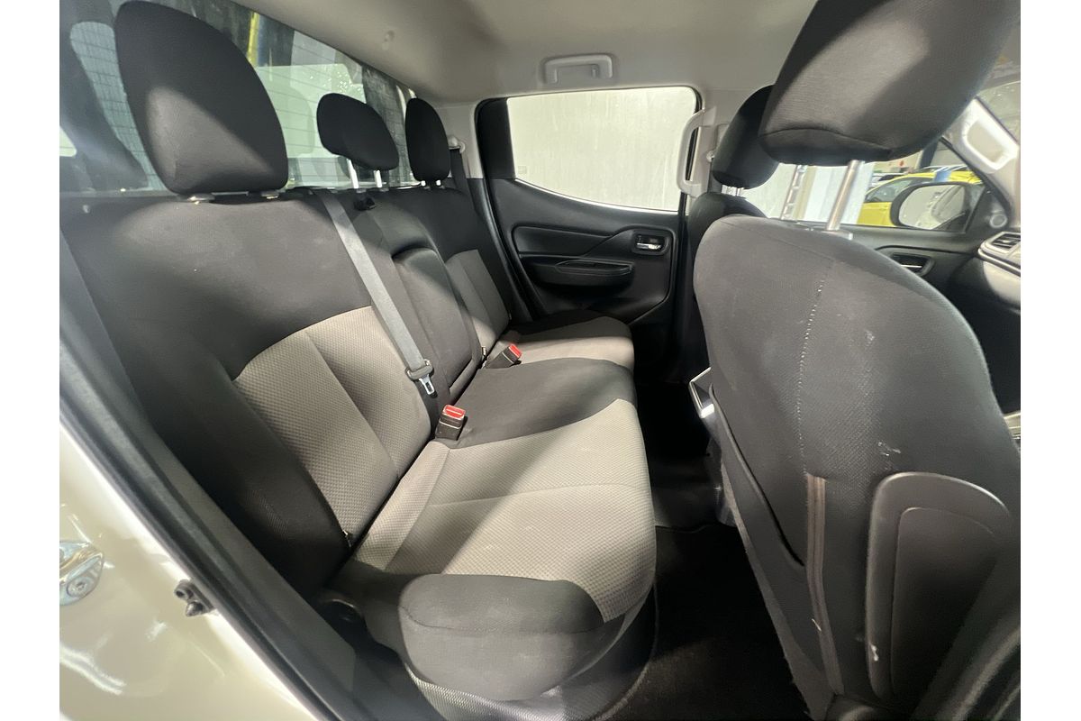 2019 Mitsubishi Triton GLX+ MR 4X4