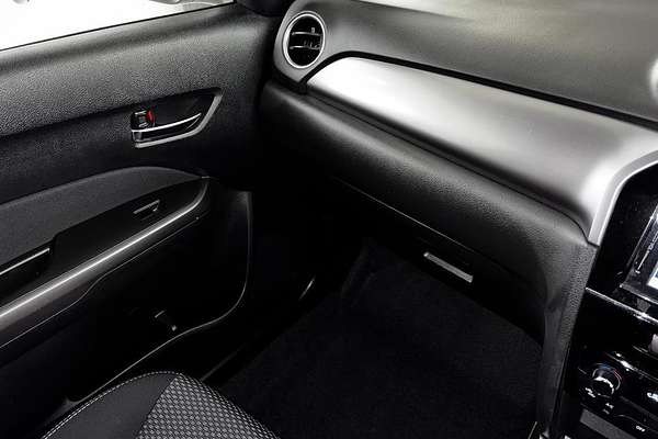 2024 Suzuki Vitara LY Series II
