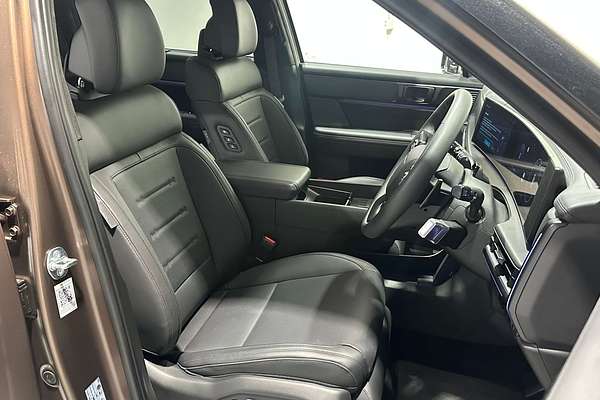 2024 Hyundai Santa Fe Hybrid Calligraphy MX5.V1