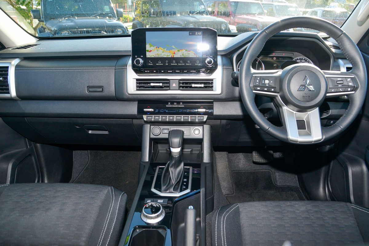 2024 Mitsubishi Triton GLS MV 4X4