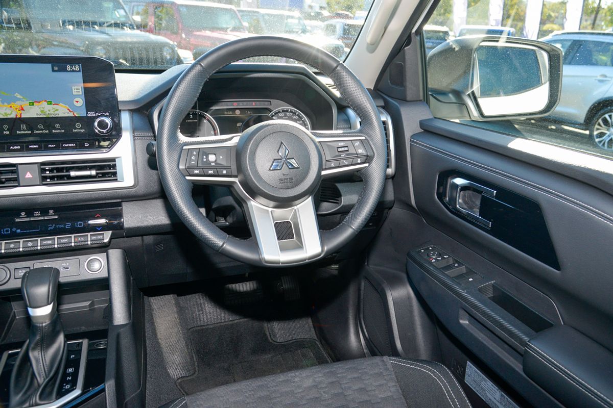 2024 Mitsubishi Triton GLS MV 4X4