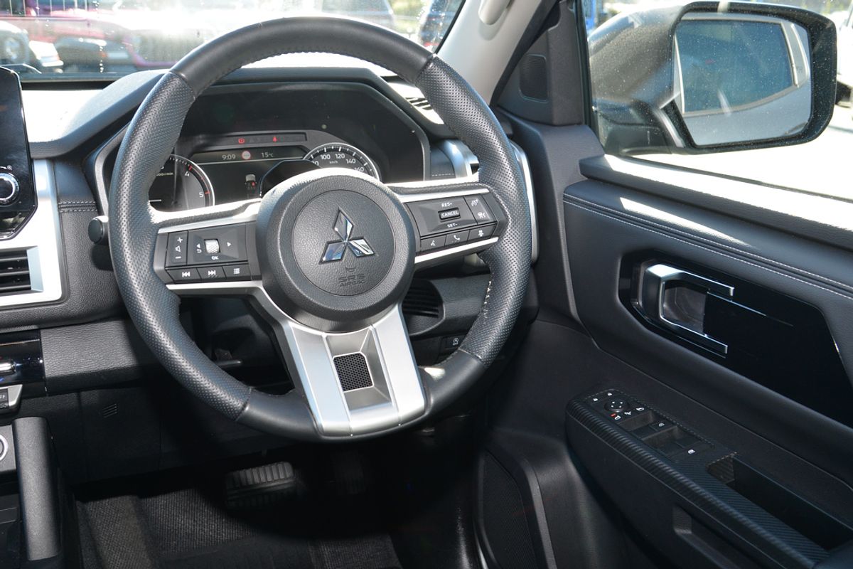 2024 Mitsubishi Triton GLS MV 4X4