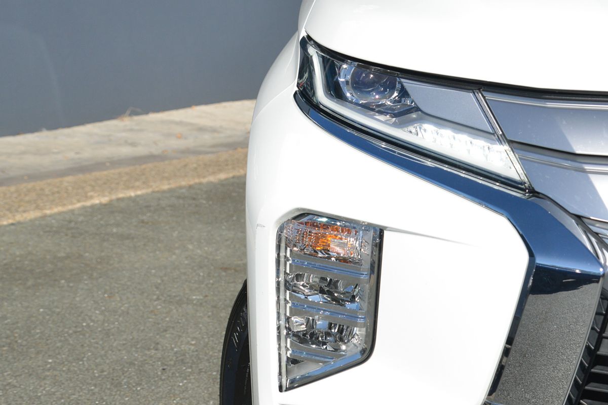 2022 Mitsubishi Pajero Sport GLS QF