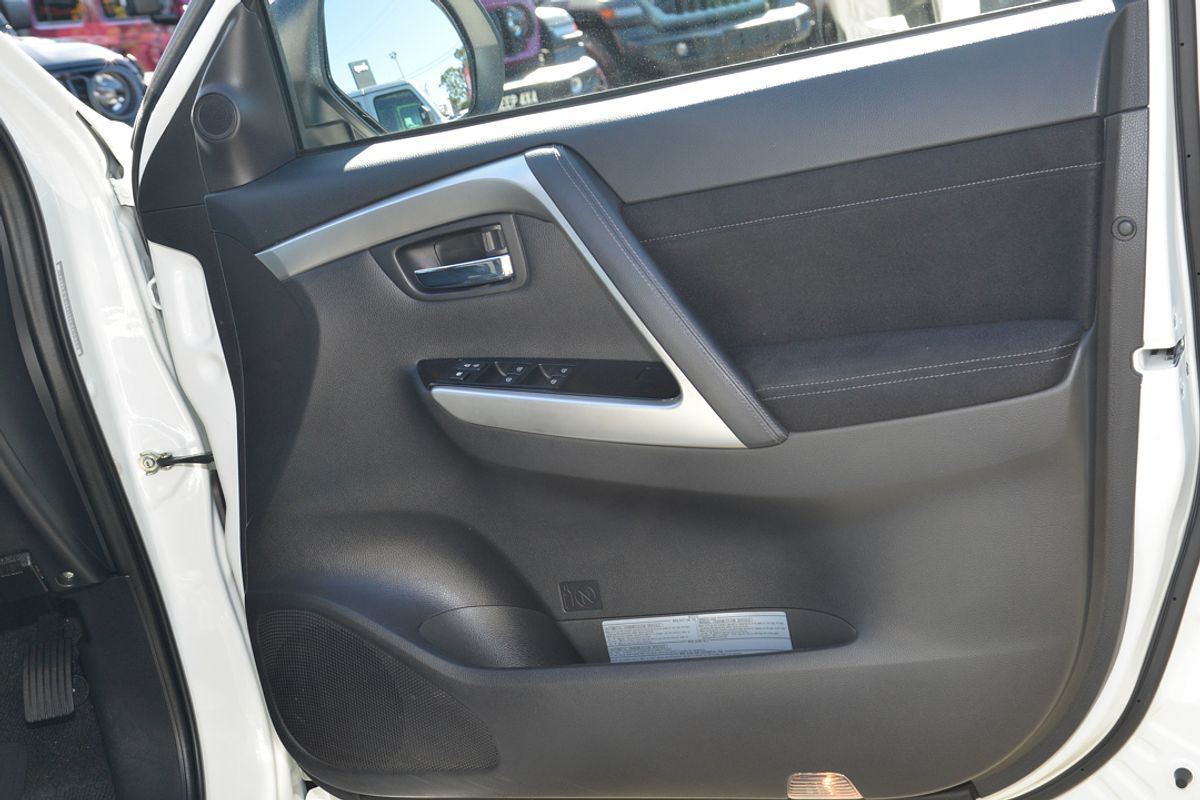 2022 Mitsubishi Pajero Sport GLS QF