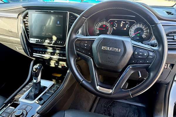 2023 Isuzu MU-X LS-T