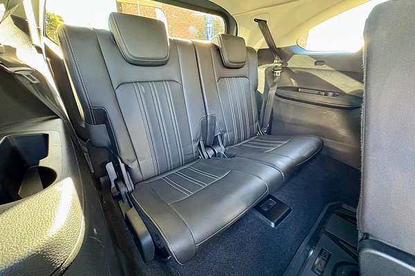 2023 Isuzu MU-X LS-T