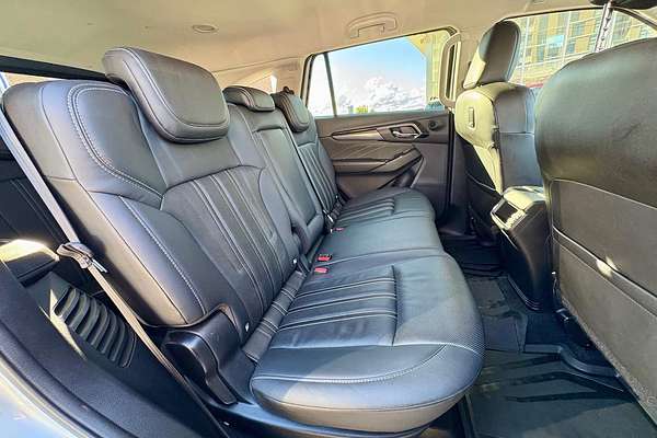 2023 Isuzu MU-X LS-T