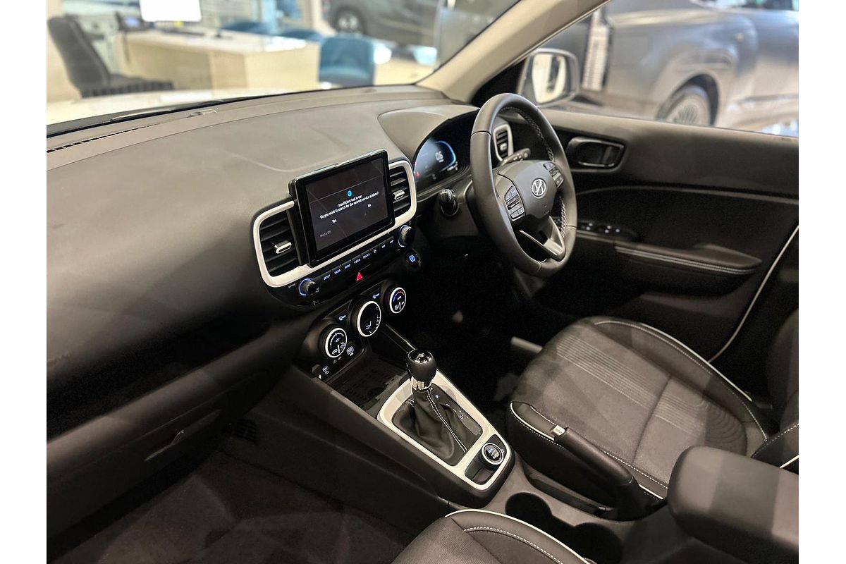 2025 Hyundai Venue Elite QX.V5