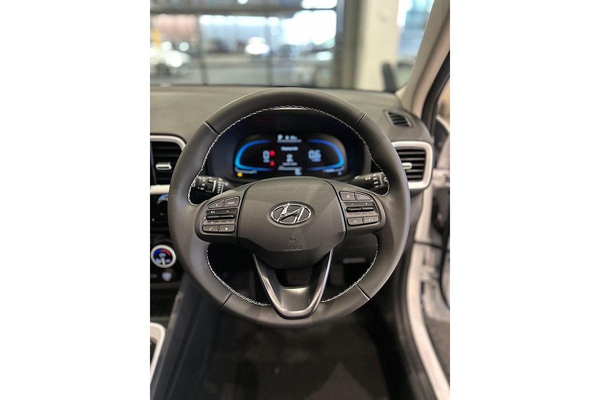 2025 Hyundai Venue Elite QX.V5