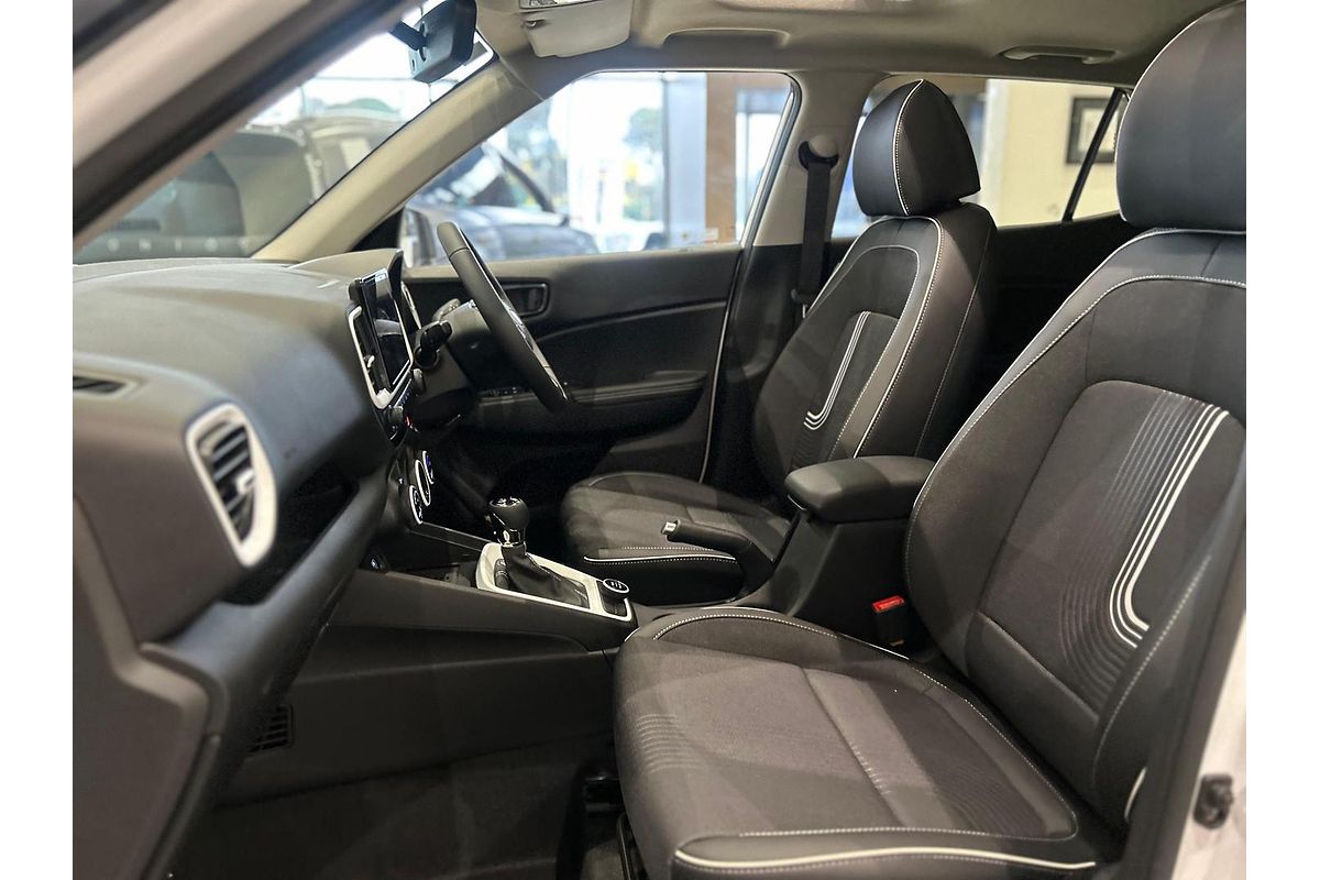 2025 Hyundai Venue Elite QX.V5