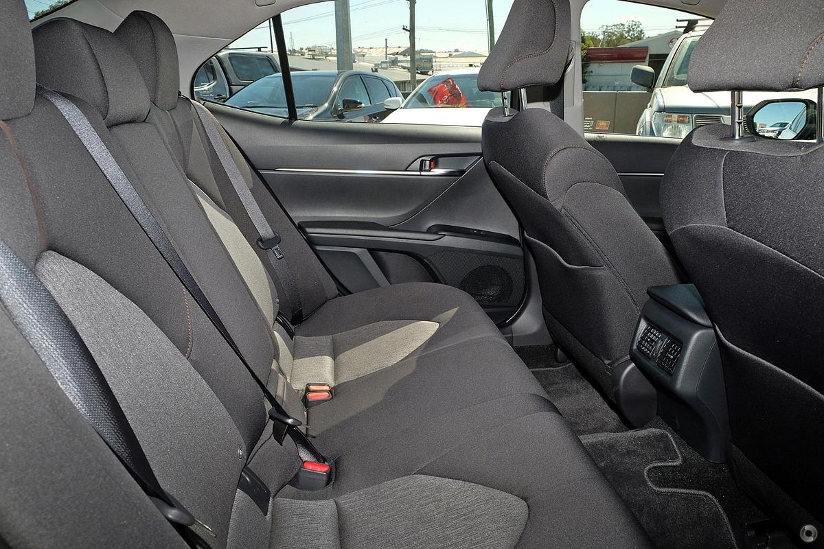 2020 Toyota Camry Ascent AXVH70R