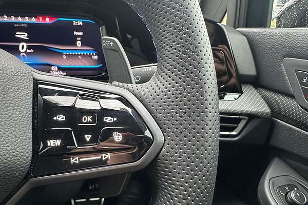 2022 Volkswagen Golf R 8