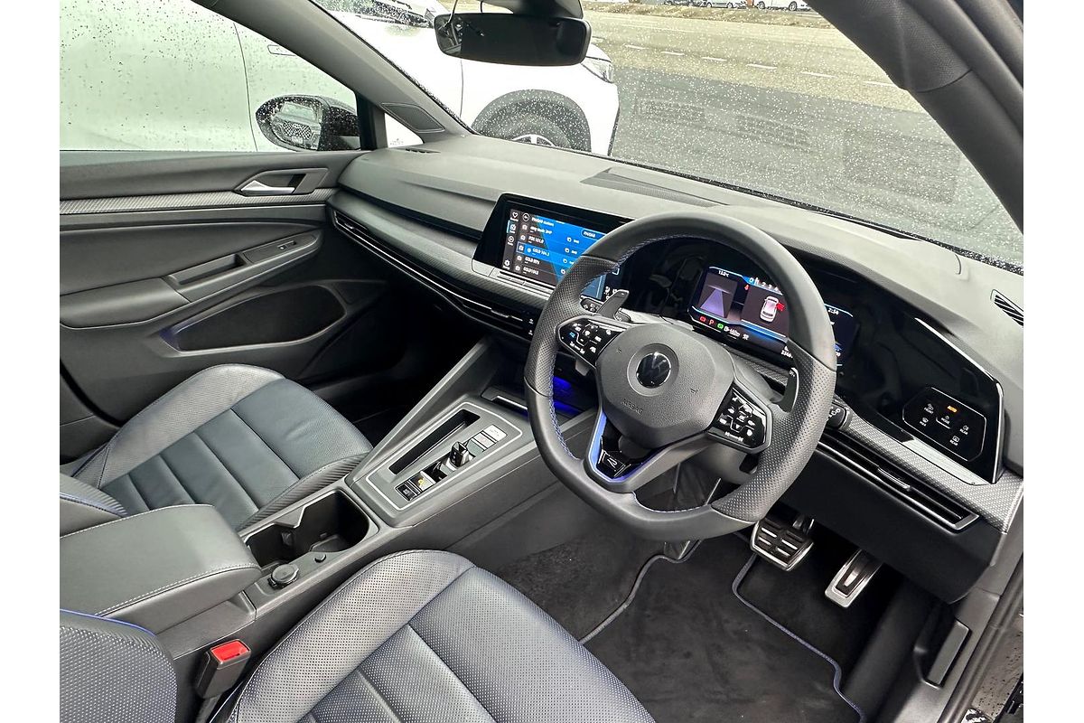 2022 Volkswagen Golf R 8