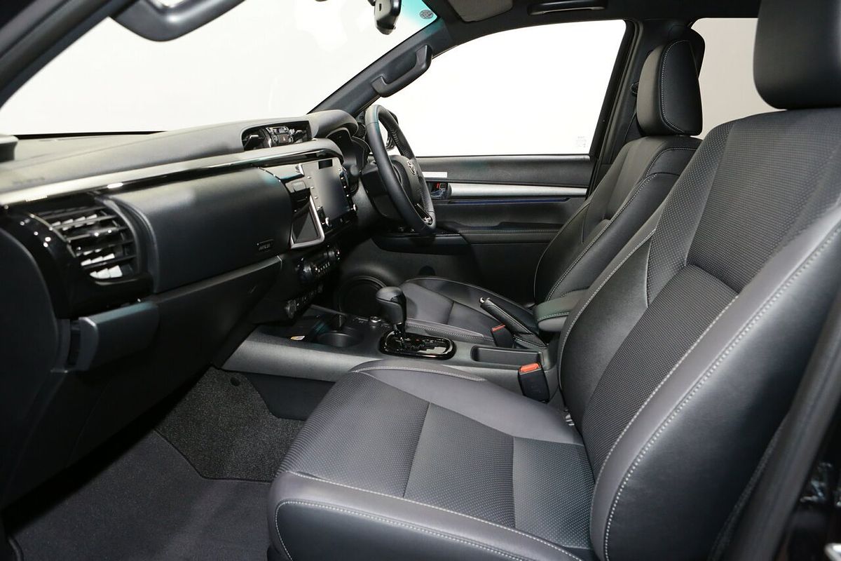 2024 Toyota Hilux Rogue 48V GUN126R 4X4