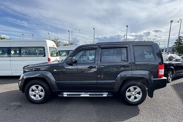 2011 Jeep Cherokee Sport KK