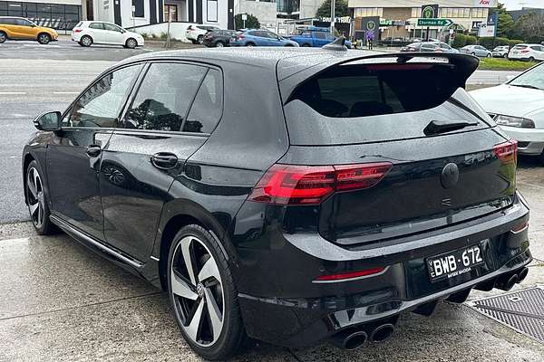 2022 Volkswagen Golf R 8