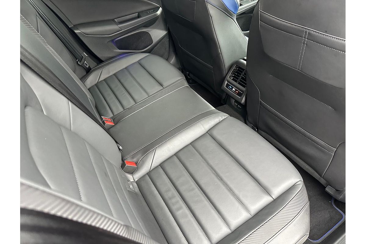 2022 Volkswagen Golf R 8