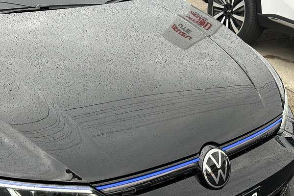 2022 Volkswagen Golf R 8
