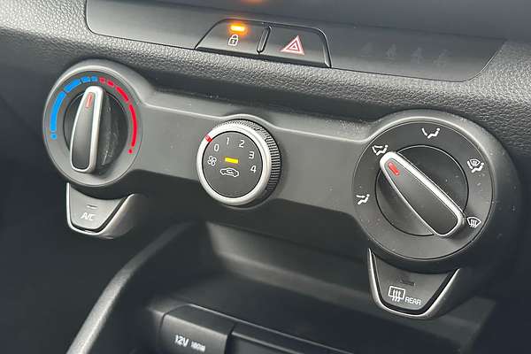 2024 Kia Stonic S YB