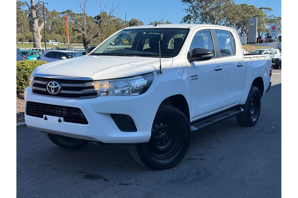 2016 Toyota Hilux SR GUN126R 4X4
