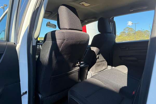 2016 Toyota Hilux SR GUN126R 4X4