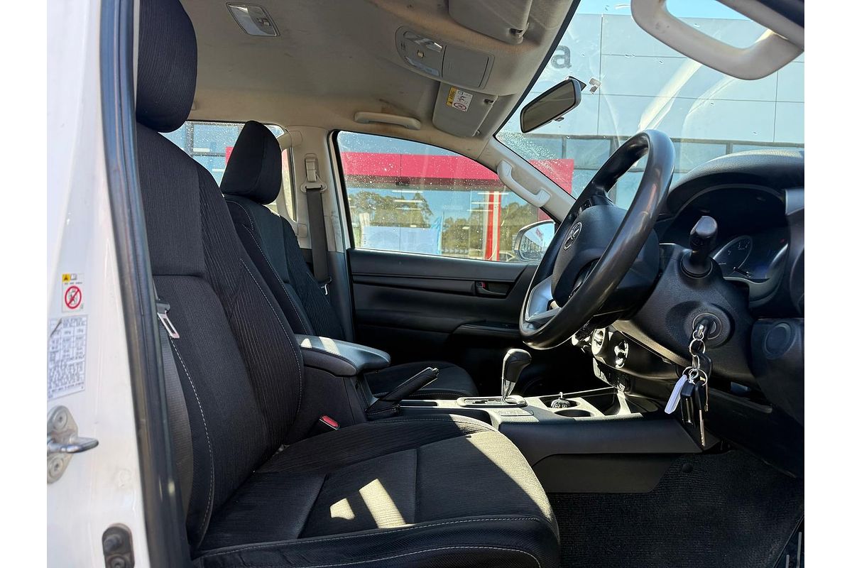 2016 Toyota Hilux SR GUN126R 4X4