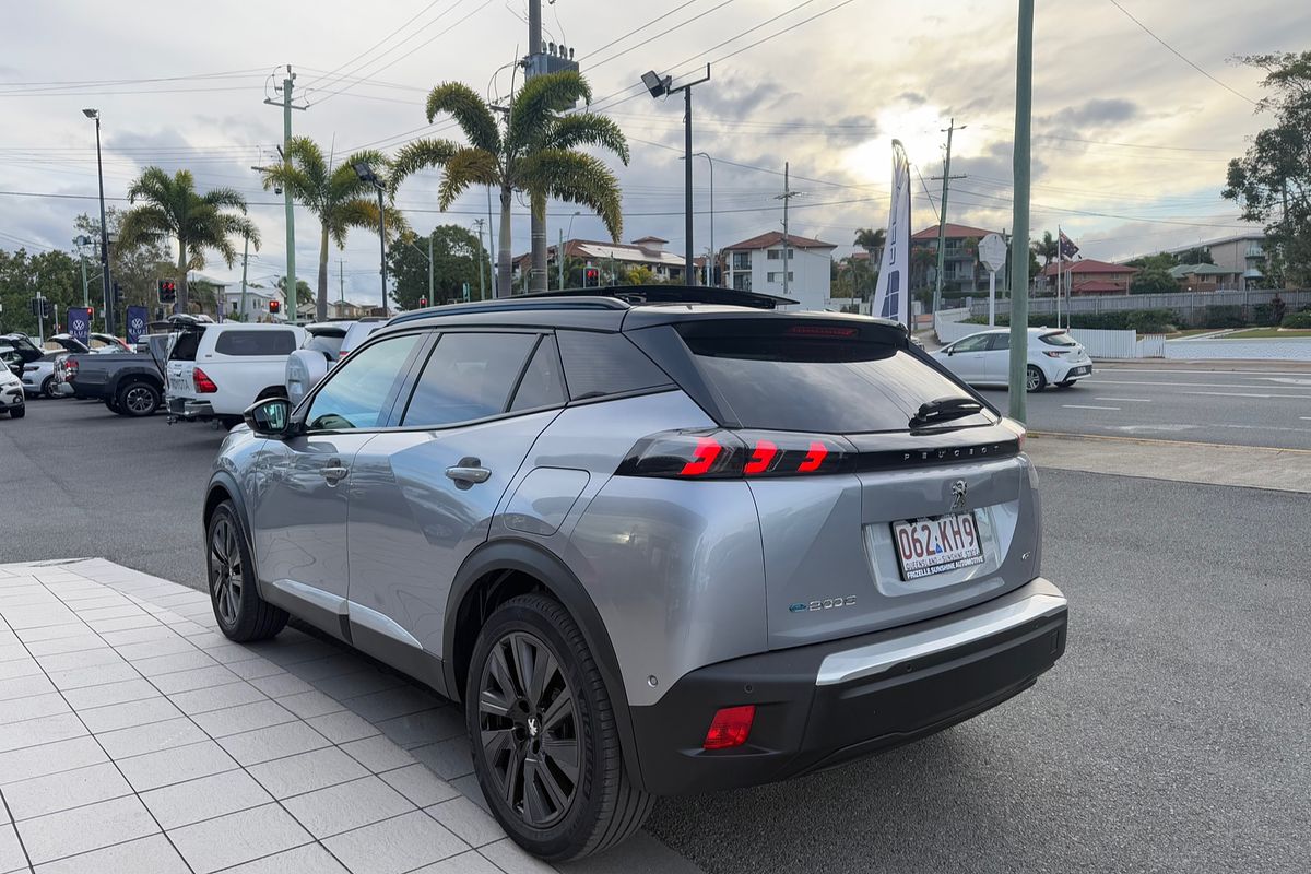 2023 Peugeot e-2008 GT P24