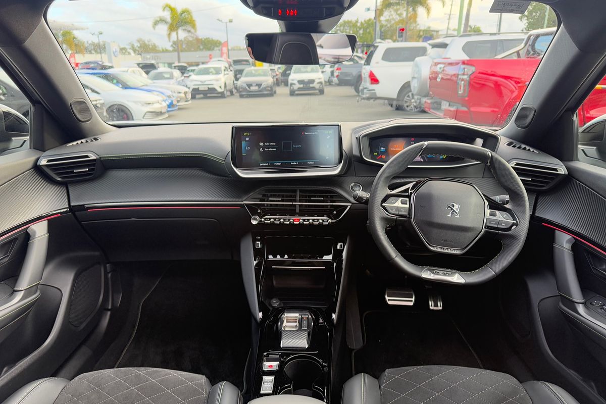 2023 Peugeot e-2008 GT P24