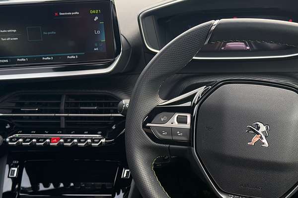 2023 Peugeot e-2008 GT P24