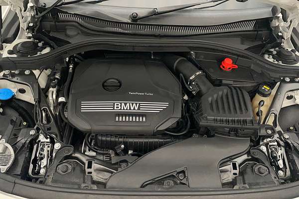 2019 BMW 1 18i M SPORT F40