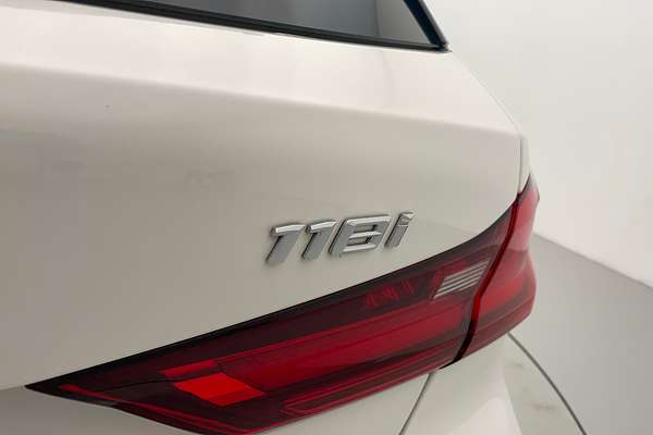 2019 BMW 1 18i M SPORT F40