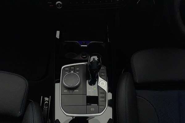 2019 BMW 1 18i M SPORT F40