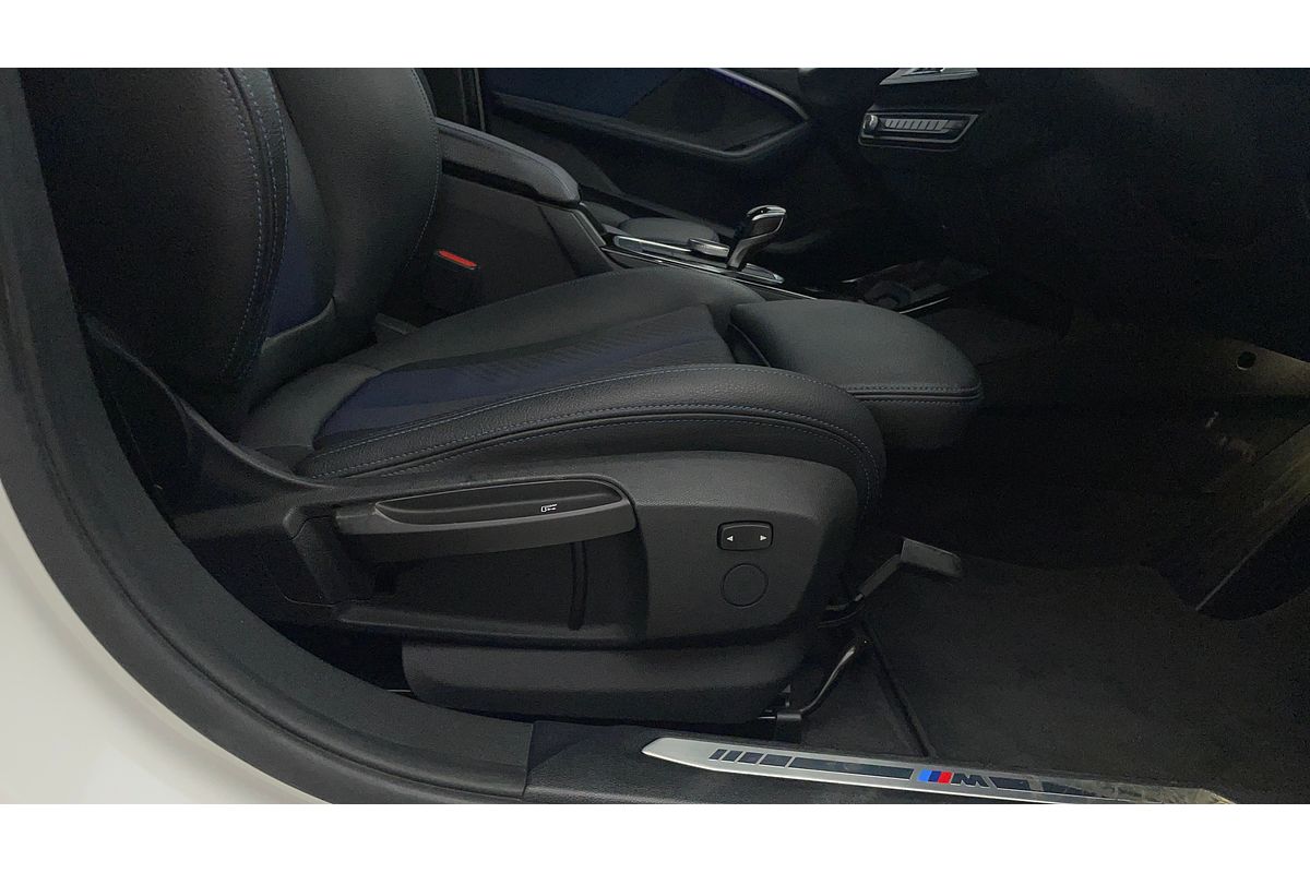 2019 BMW 1 18i M SPORT F40