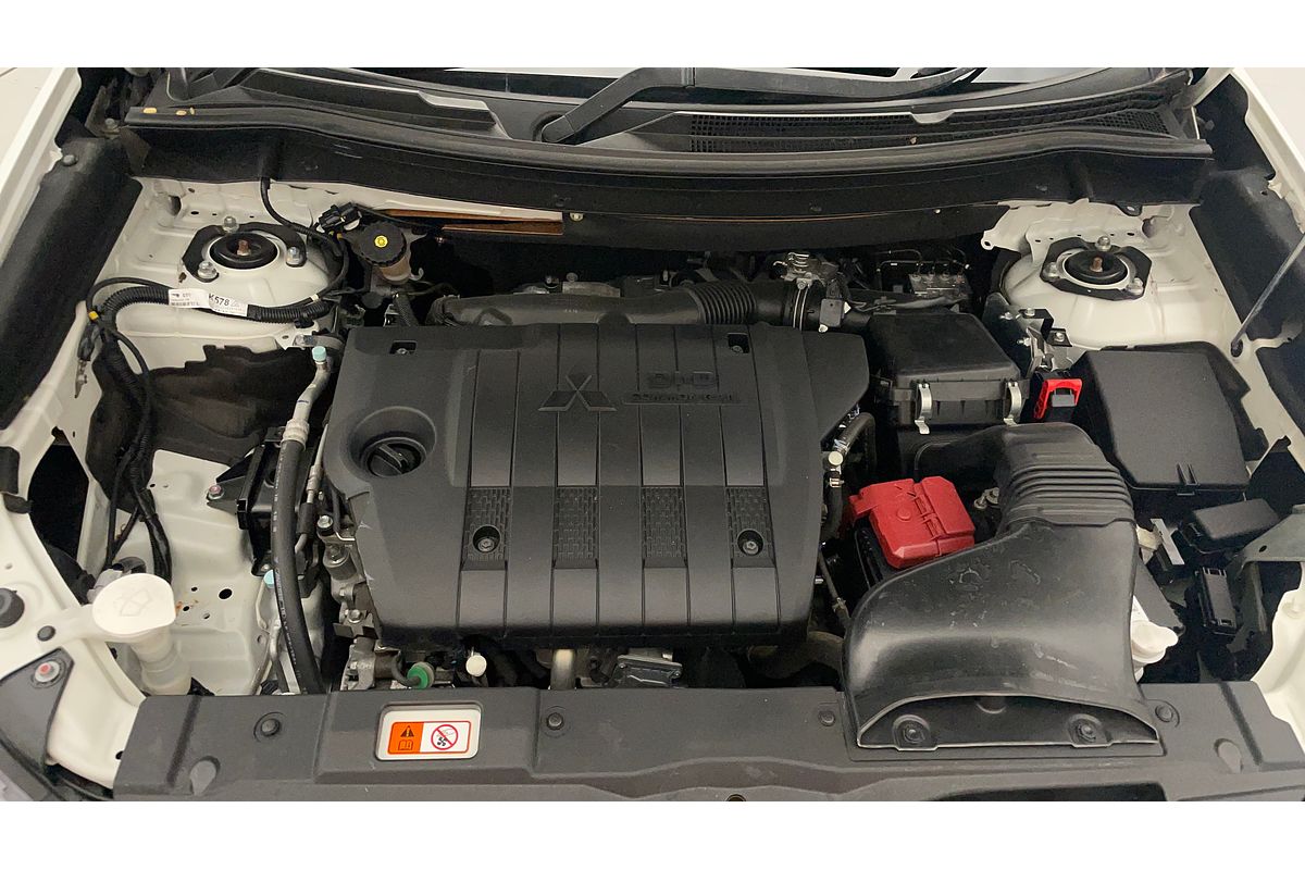2019 Mitsubishi Outlander LS 7 SEAT (AWD) ZL MY19