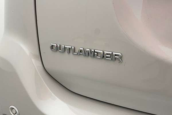 2019 Mitsubishi Outlander LS 7 SEAT (AWD) ZL MY19