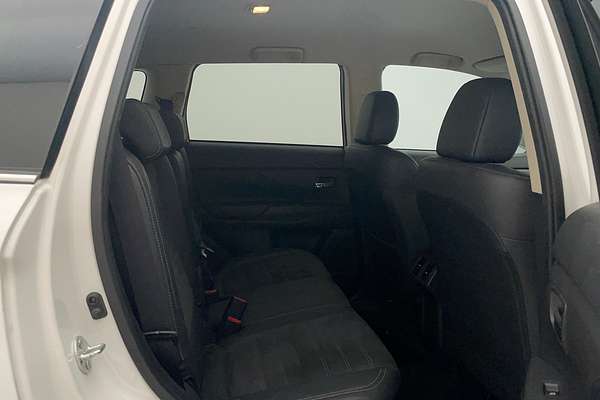 2019 Mitsubishi Outlander LS 7 SEAT (AWD) ZL MY19