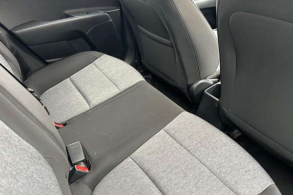 2024 Kia Stonic S YB