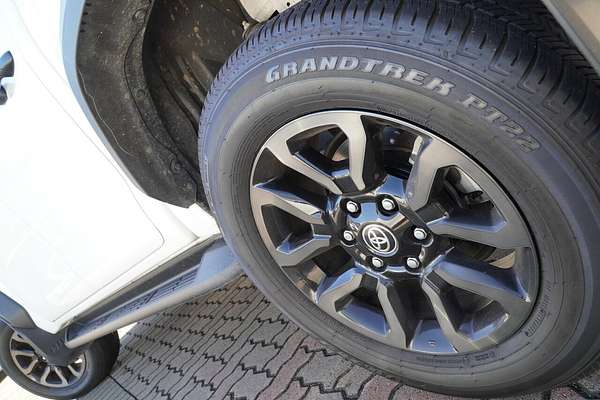 2024 Toyota Hilux Rogue 48V GUN126R 4X4