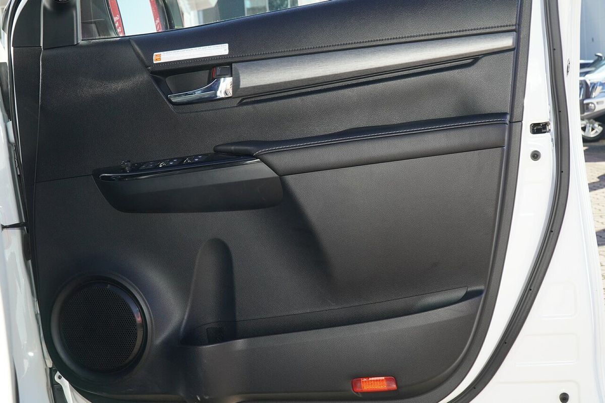 2024 Toyota Hilux Rogue 48V GUN126R 4X4