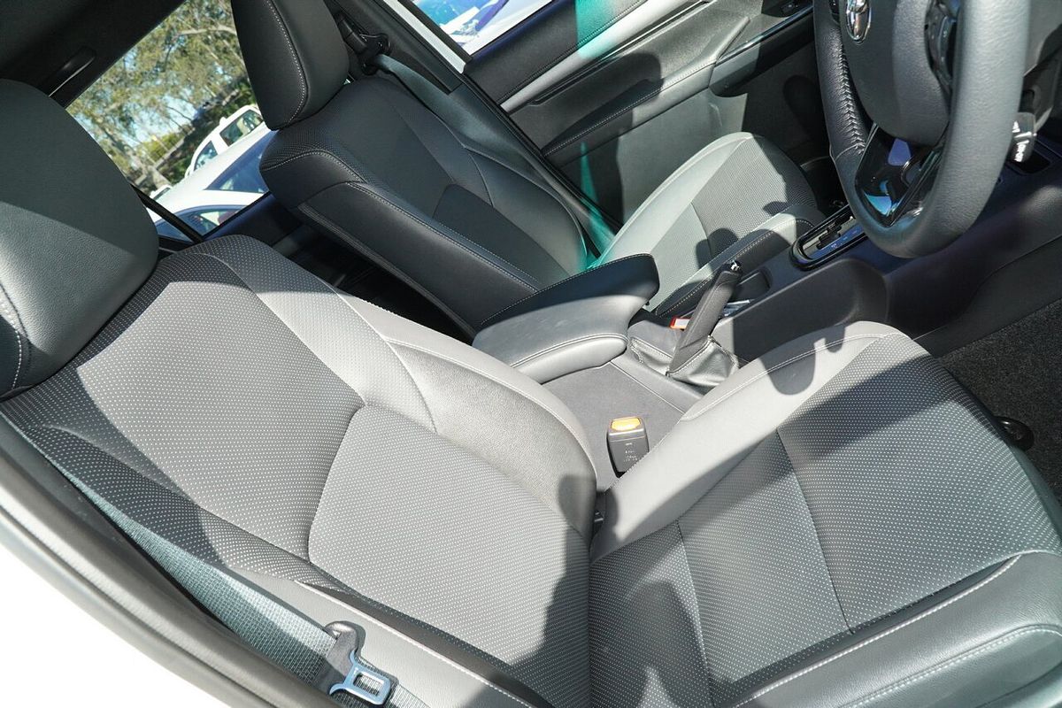 2024 Toyota Hilux Rogue 48V GUN126R 4X4