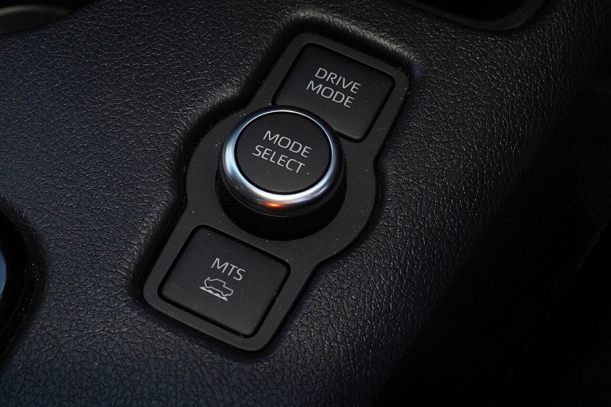 2024 Toyota Hilux Rogue 48V GUN126R 4X4
