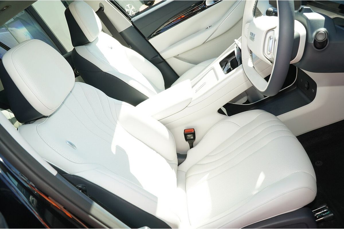 2025 Geely EX5 Inspire E245