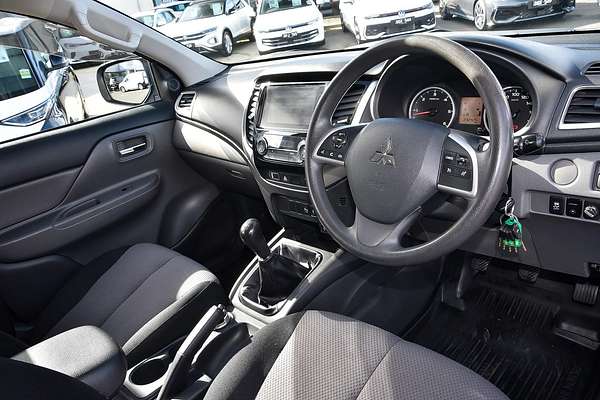 2017 Mitsubishi Triton GLX+ MQ 4X4