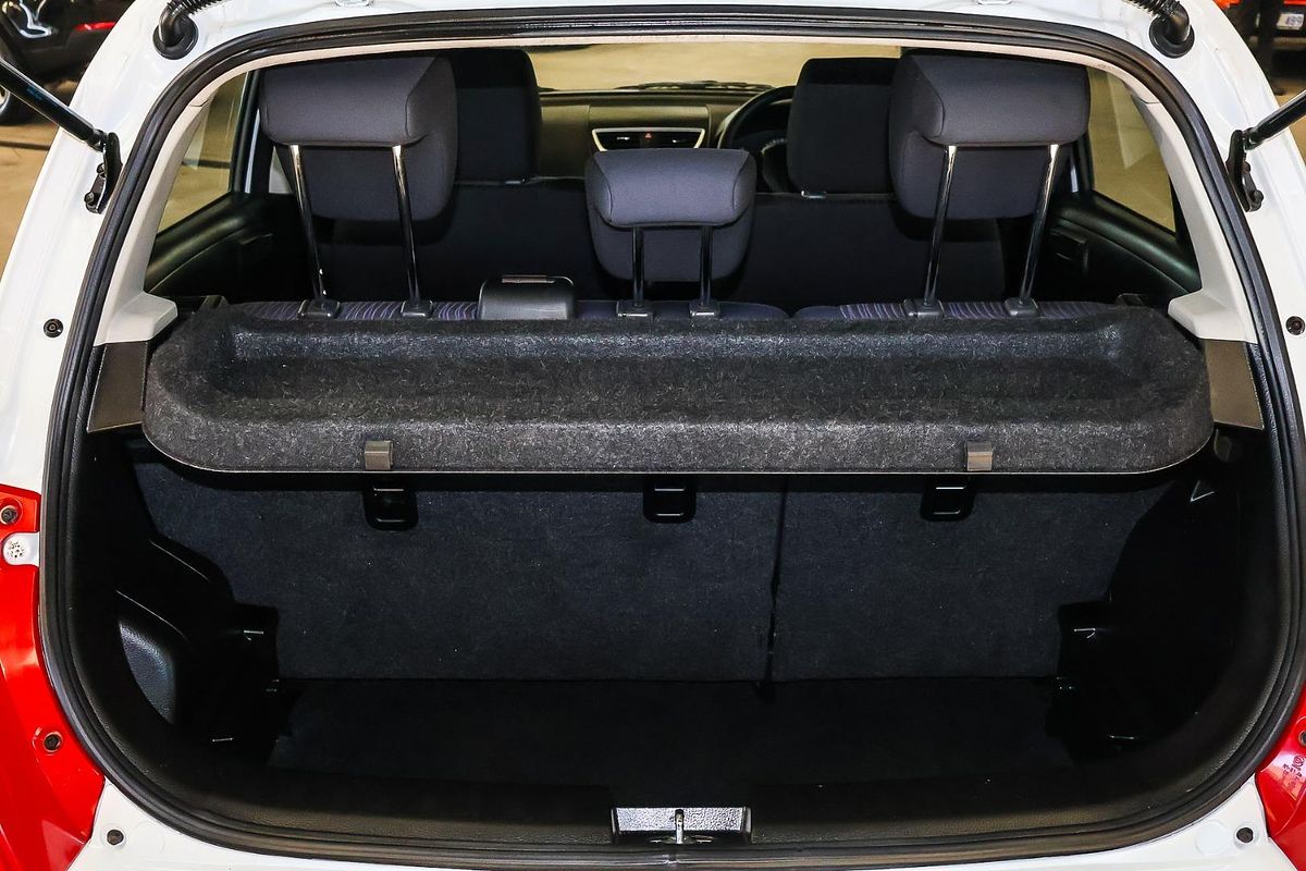 2012 Suzuki Swift GA FZ